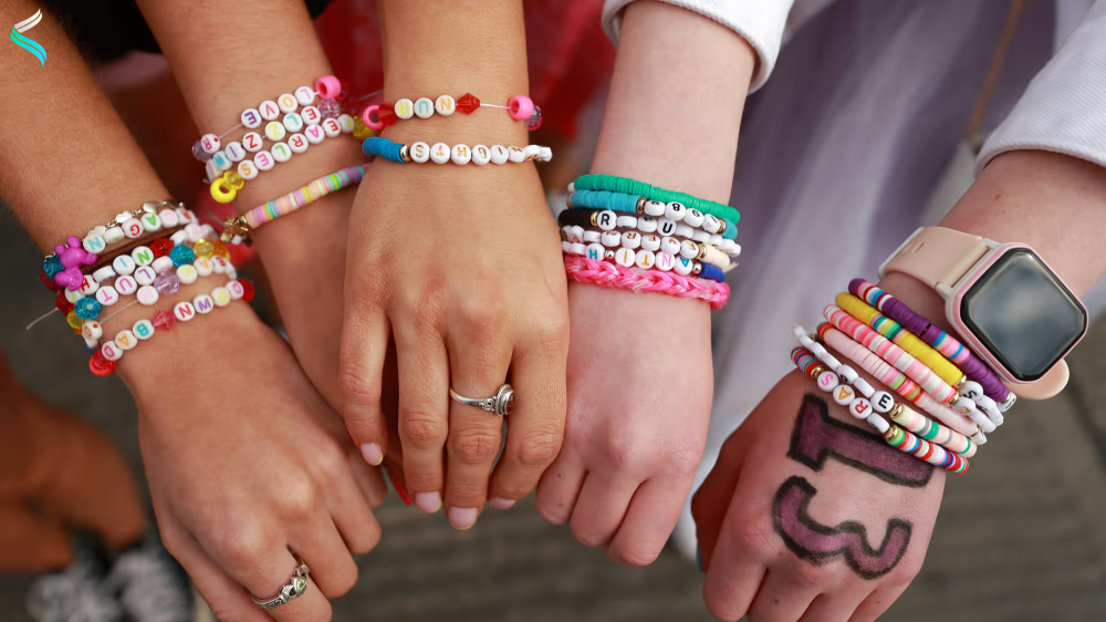 Taylor Swift Friendship Bracelets